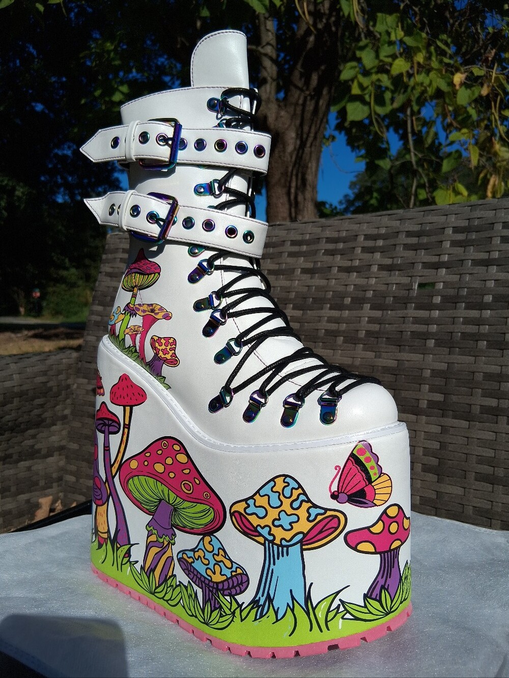 CURRENT MOOD® Psychedelic Fairytale Double Stack Traitor Boots in White | Size 9 - Picture 7 of 11